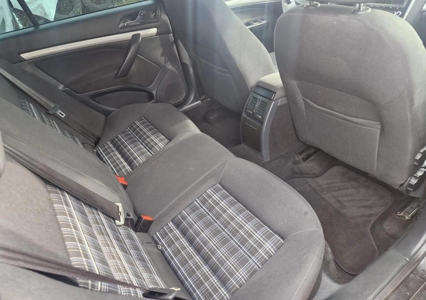 Skoda Octavia cena 22300 przebieg: 170000, rok produkcji 2012 z Mikołajki małe 121